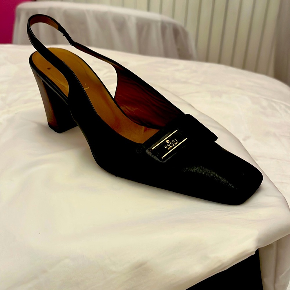 Gucci beautiful and confortable shoes. Size 7